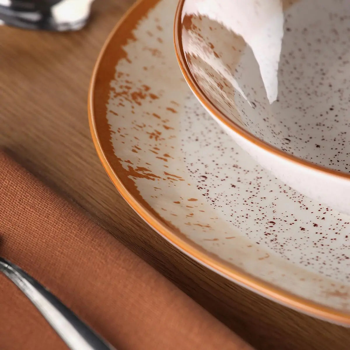 Assiettes Versa Marron Porcelaine 18 Pièces - MAMM®