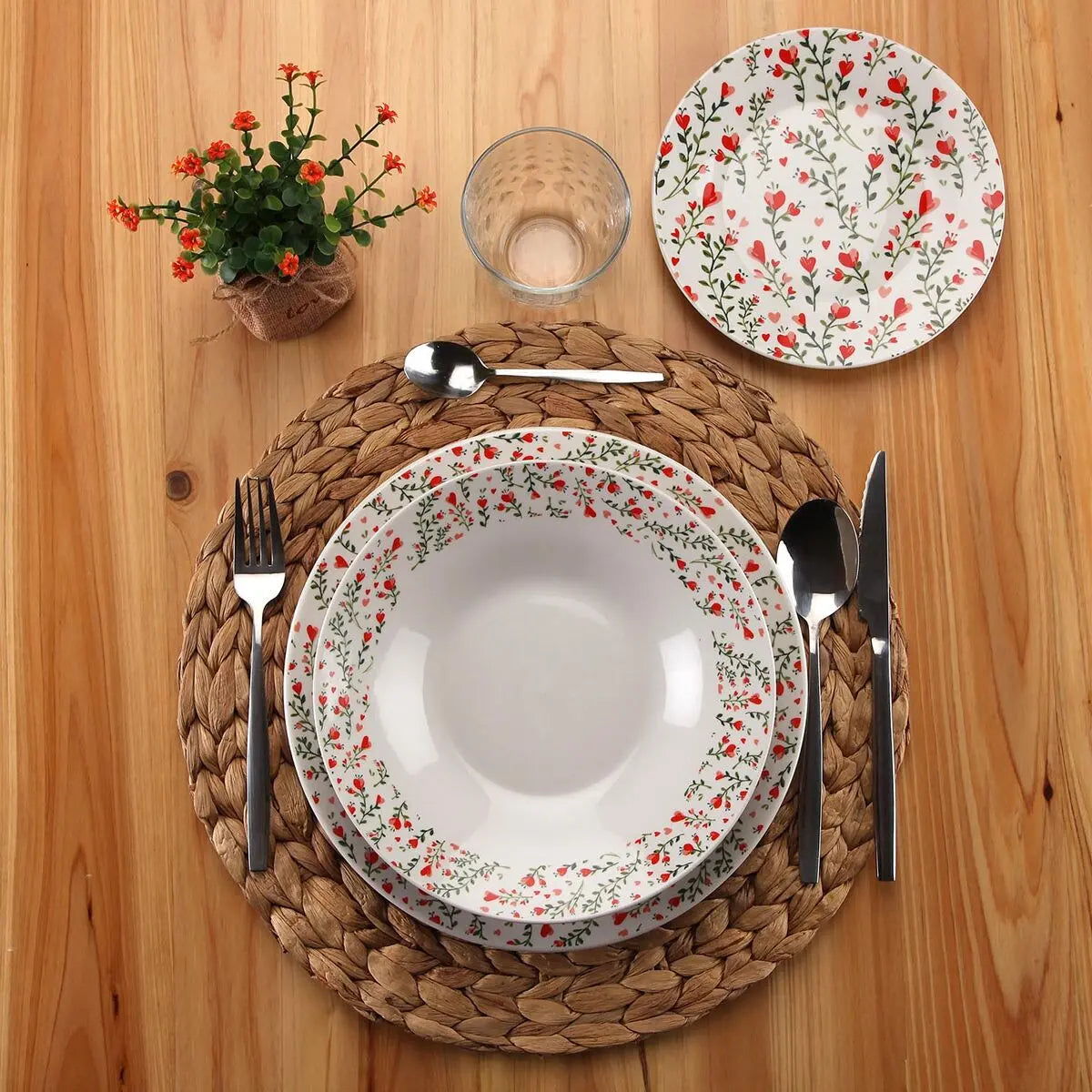 Assiettes Versa Porcelaine Coeurs 18 Pièces - MAMM®