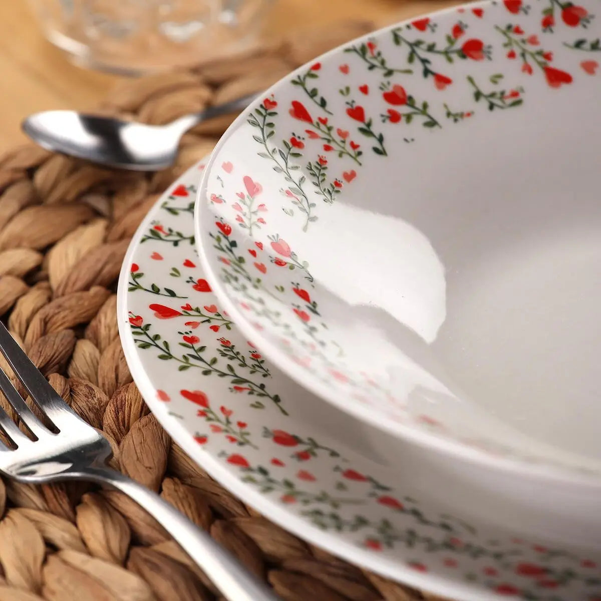 Assiettes Versa Porcelaine Coeurs 18 Pièces - MAMM®