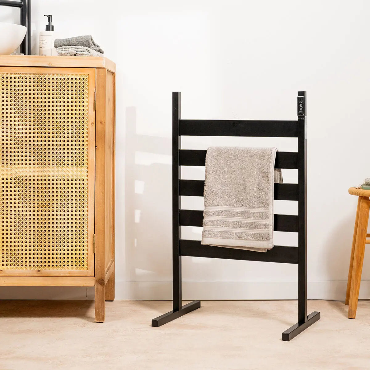 Porte-serviettes électrique pour mur ou sol 5 Barres Mamm