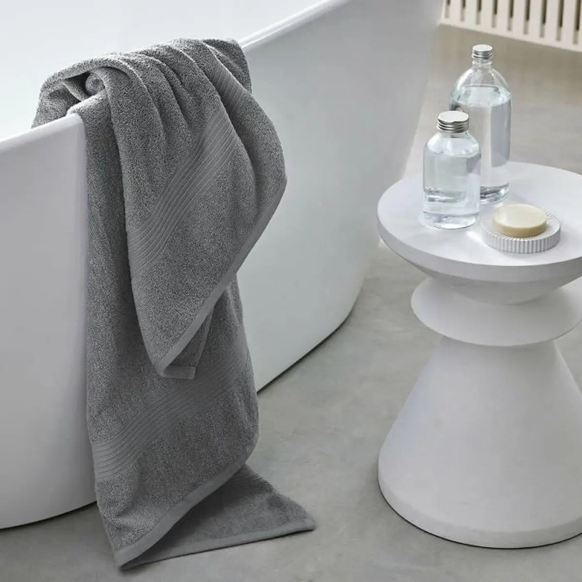Serviette de toilette TODAY Essential Gris acier 90 x 150 cm Mamm